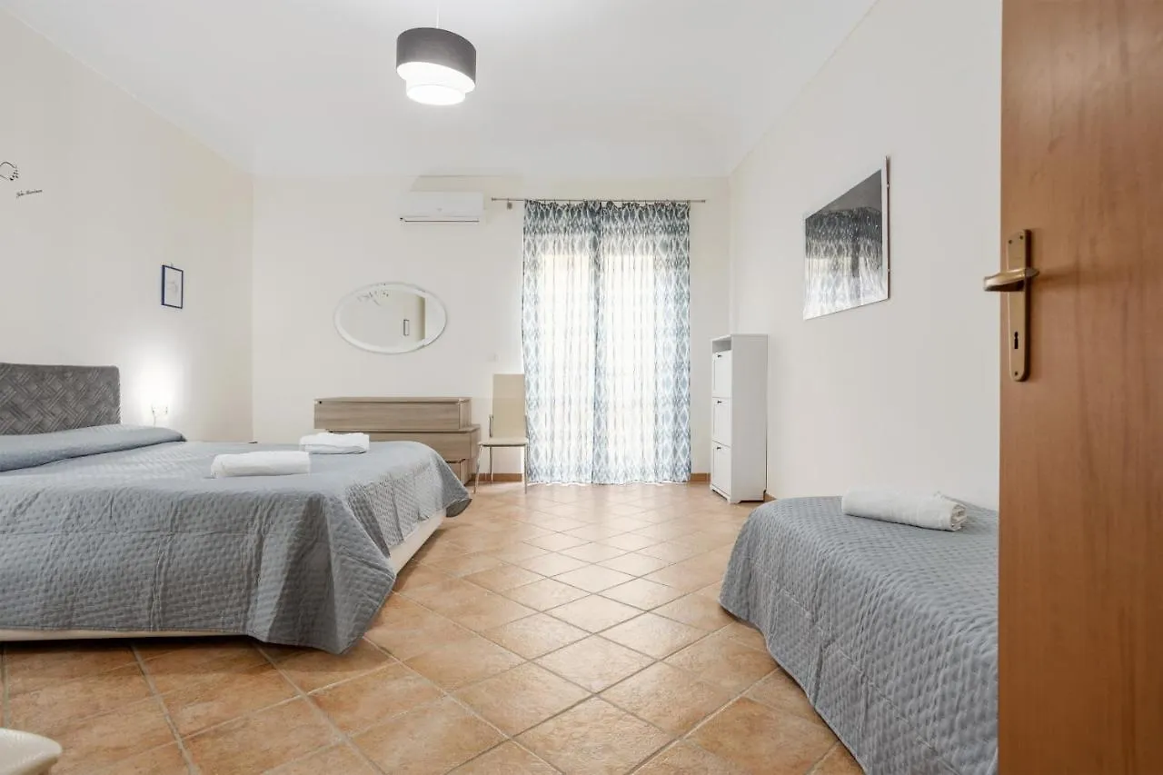 La Casa Di Faby contacts